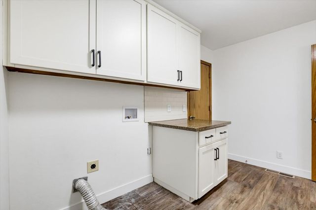 19770 Explorer Dr, Penn Valley, CA 95946