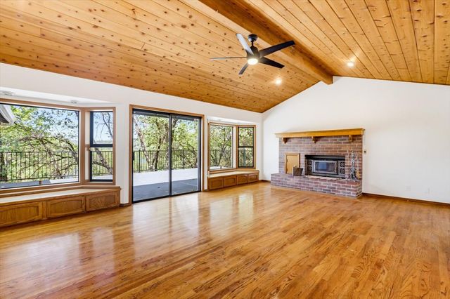 19770 Explorer Dr, Penn Valley, CA 95946