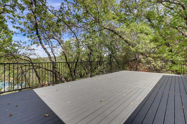 19770 Explorer Dr, Penn Valley, CA 95946