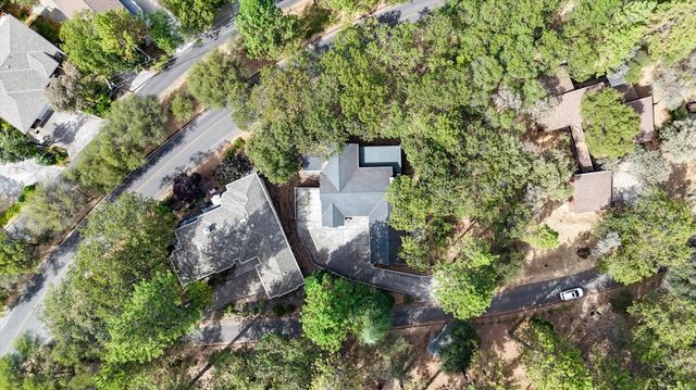 19770 Explorer Dr, Penn Valley, CA 95946