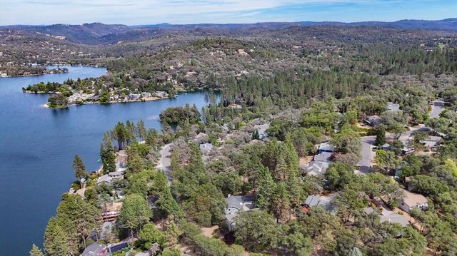 19770 Explorer Dr, Penn Valley, CA 95946