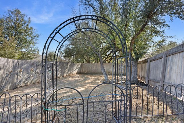 209 Cibolo Ridge DR, Georgetown, TX 78628