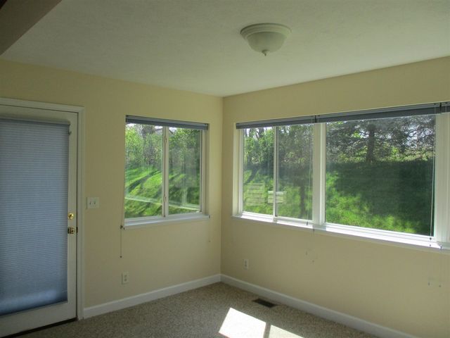 1096 - 4 Fountain View Circle, Holland, MI 49423