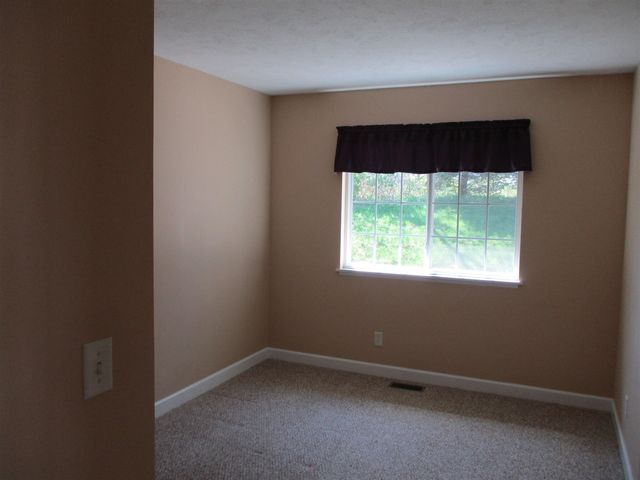 1096 - 4 Fountain View Circle, Holland, MI 49423