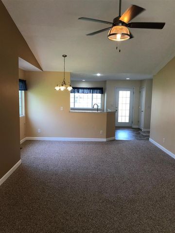 1096 - 4 Fountain View Circle, Holland, MI 49423