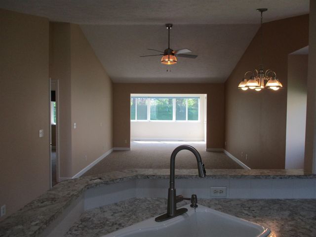 1096 - 4 Fountain View Circle, Holland, MI 49423