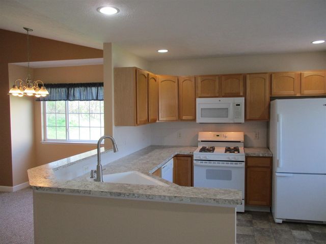1096 - 4 Fountain View Circle, Holland, MI 49423