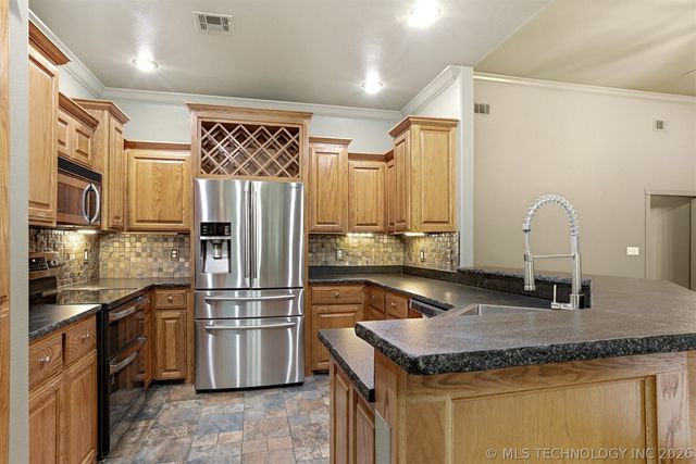 2035 Birch Lane, Tahlequah, OK 74464