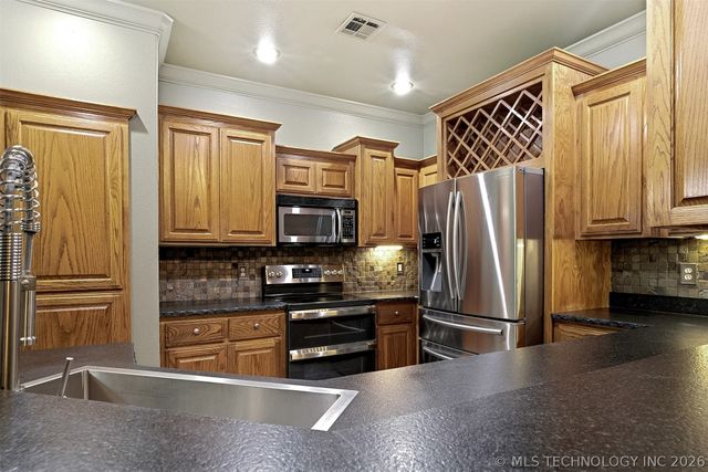 2035 Birch Lane, Tahlequah, OK 74464