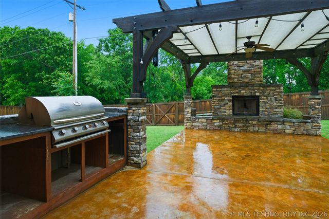 2035 Birch Lane, Tahlequah, OK 74464