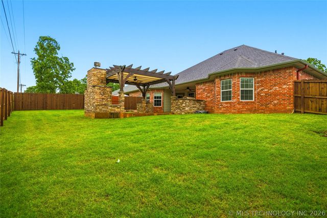 2035 Birch Lane, Tahlequah, OK 74464