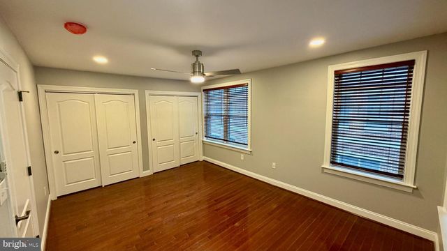 866 INDEPENDENCE CT, Philadelphia, PA 19147