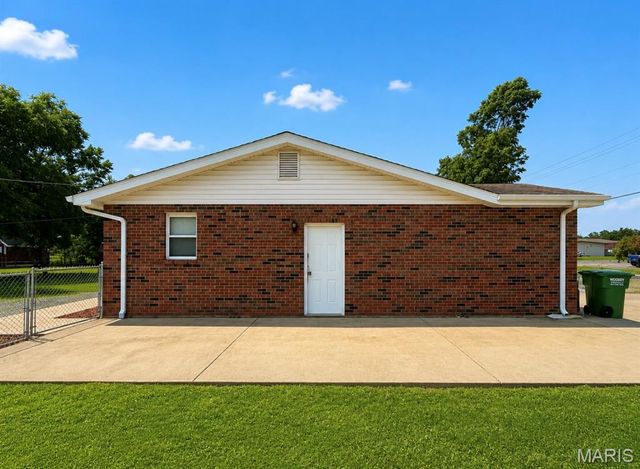 1310 Krei Boulevard, Farmington, MO 63640