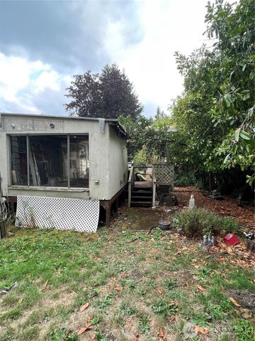 261 E North Lake Drive, Shelton, WA 98584