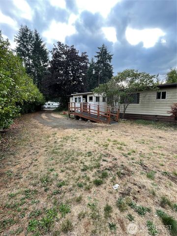 261 E North Lake Drive, Shelton, WA 98584
