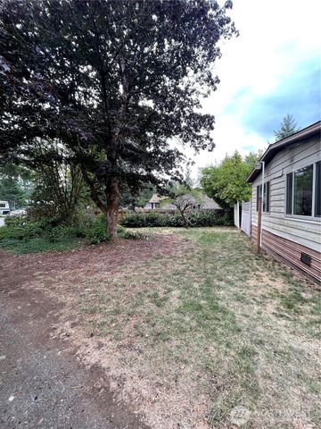 261 E North Lake Drive, Shelton, WA 98584