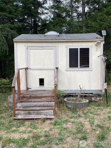 261 E North Lake Drive, Shelton, WA 98584