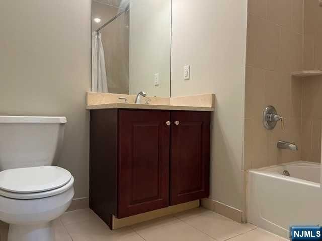 1304 Windsor Park Court, Englewood, NJ 07631