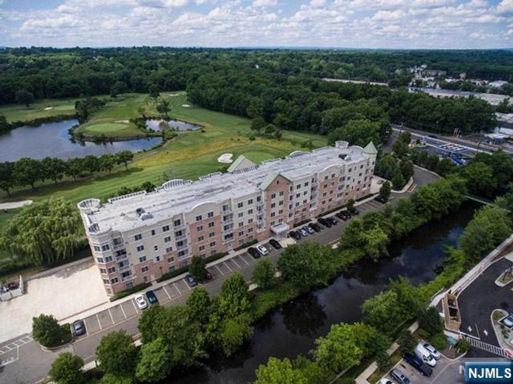 1304 Windsor Park Court, Englewood, NJ 07631