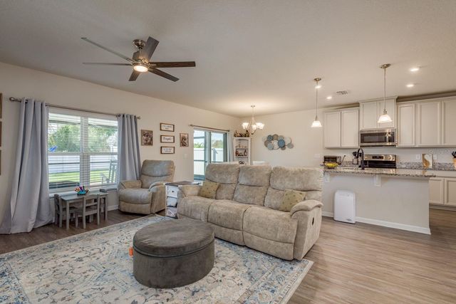 8648 PRAIRIE CREEK DRIVE, New Port Richey, FL 34655