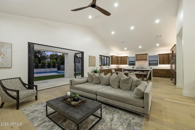 4108 E AVALON Drive, Phoenix, AZ 85018