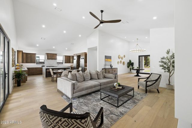 4108 E AVALON Drive, Phoenix, AZ 85018