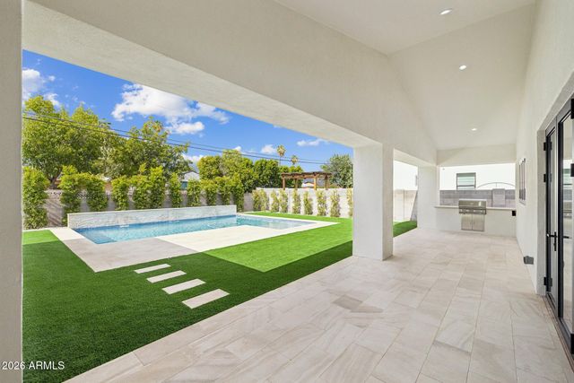 4108 E AVALON Drive, Phoenix, AZ 85018