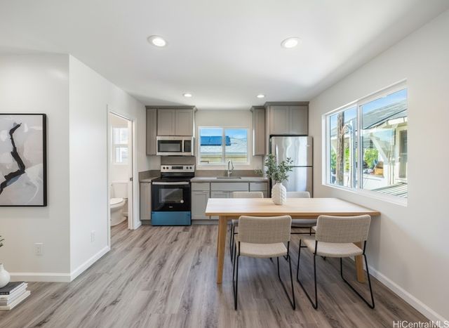 1659 Leilehua Lane A, Honolulu, HI 96813