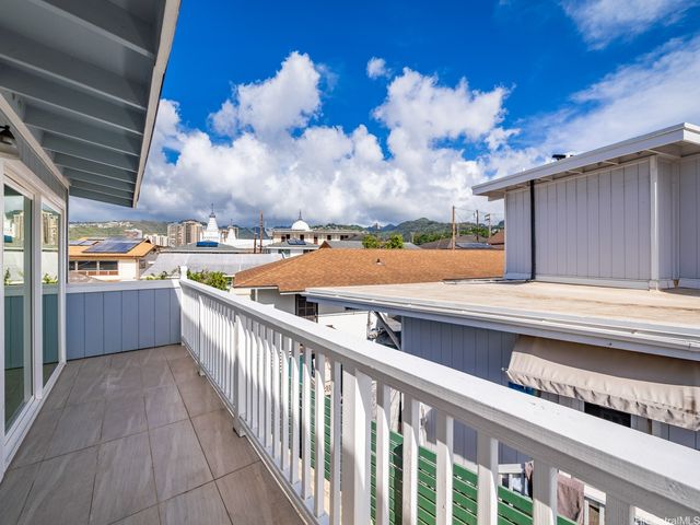 1659 Leilehua Lane A, Honolulu, HI 96813