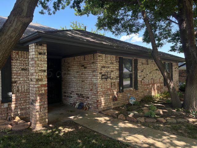 7810 FARRELL Drive, Amarillo, TX 79121