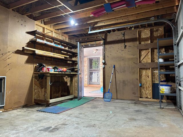 7810 FARRELL Drive, Amarillo, TX 79121