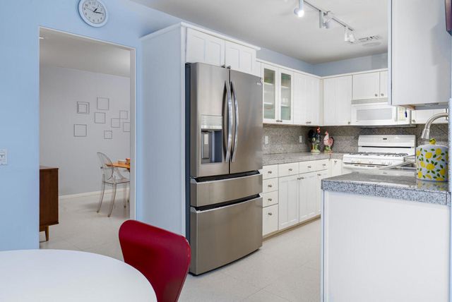 444 N Burton Way, Palm Springs, CA 92262