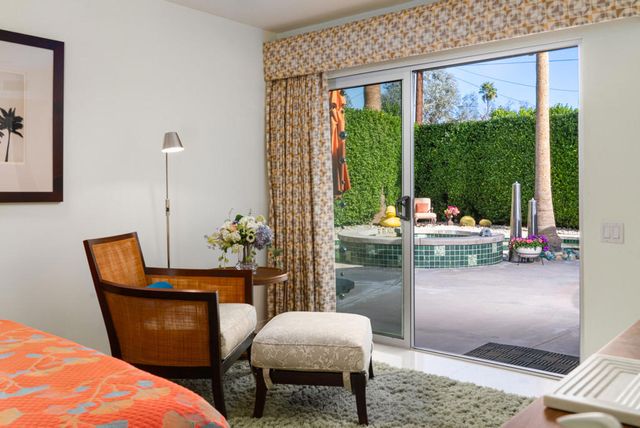 444 N Burton Way, Palm Springs, CA 92262