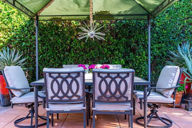 444 N Burton Way, Palm Springs, CA 92262