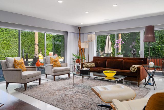 444 N Burton Way, Palm Springs, CA 92262