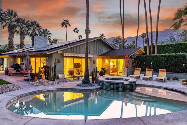 444 N Burton Way, Palm Springs, CA 92262