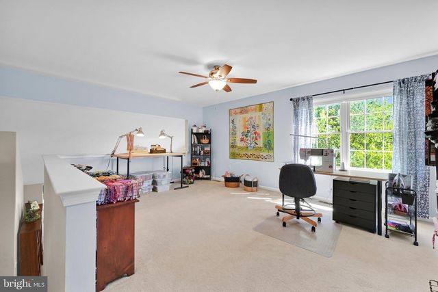 8 OLDHAM CT, Lancaster, PA 17602