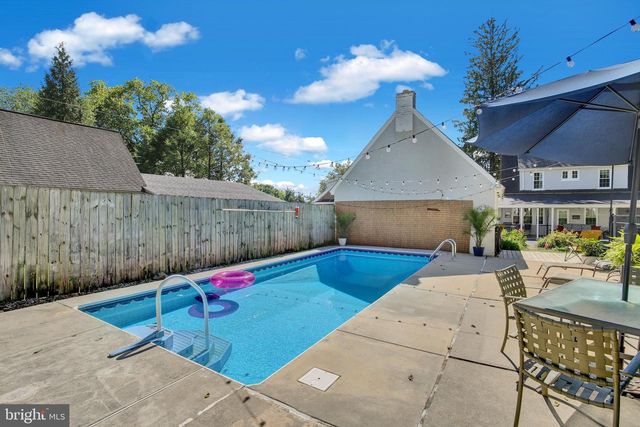 1803 WILLOW STREET PIKE, Lancaster, PA 17602