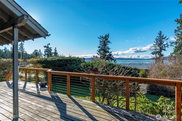 17002 Snee Oosh Road, La Conner, WA 98257