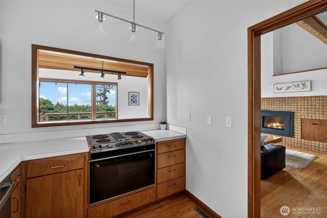 17002 Snee Oosh Road, La Conner, WA 98257