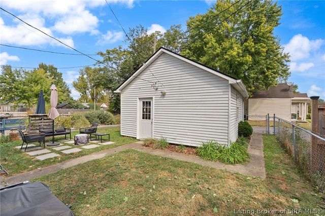 904 Silver Street, New Albany, IN 47150