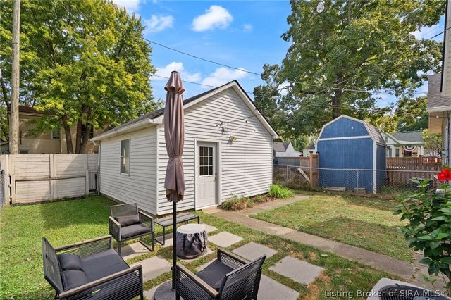 904 Silver Street, New Albany, IN 47150