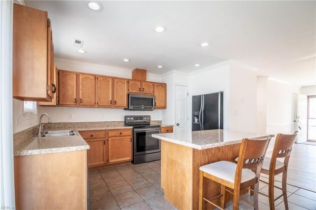 110 Bellgrade DR, Hampton, VA 23666