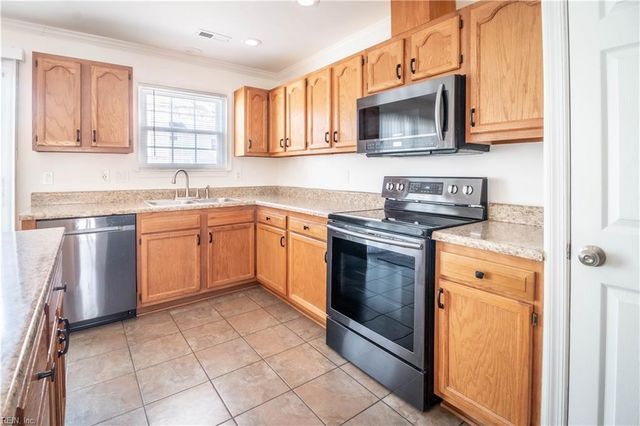 110 Bellgrade DR, Hampton, VA 23666