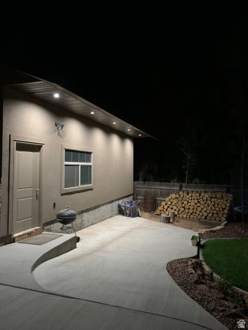 135 CONSTITUTION DR, Roosevelt, UT 84066