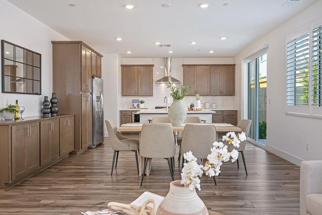 3502 Williamson Dr, Folsom, CA 95630