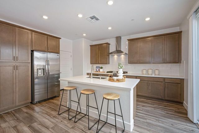 3502 Williamson Dr, Folsom, CA 95630