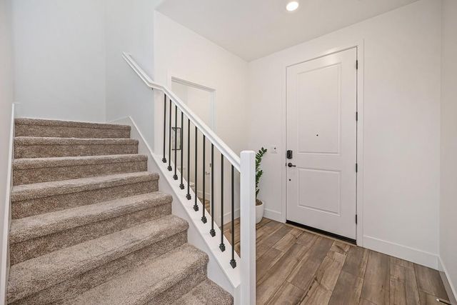 3502 Williamson Dr, Folsom, CA 95630