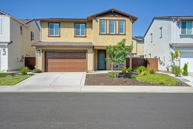 3502 Williamson Dr, Folsom, CA 95630