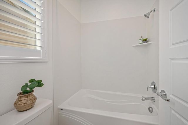 3502 Williamson Dr, Folsom, CA 95630